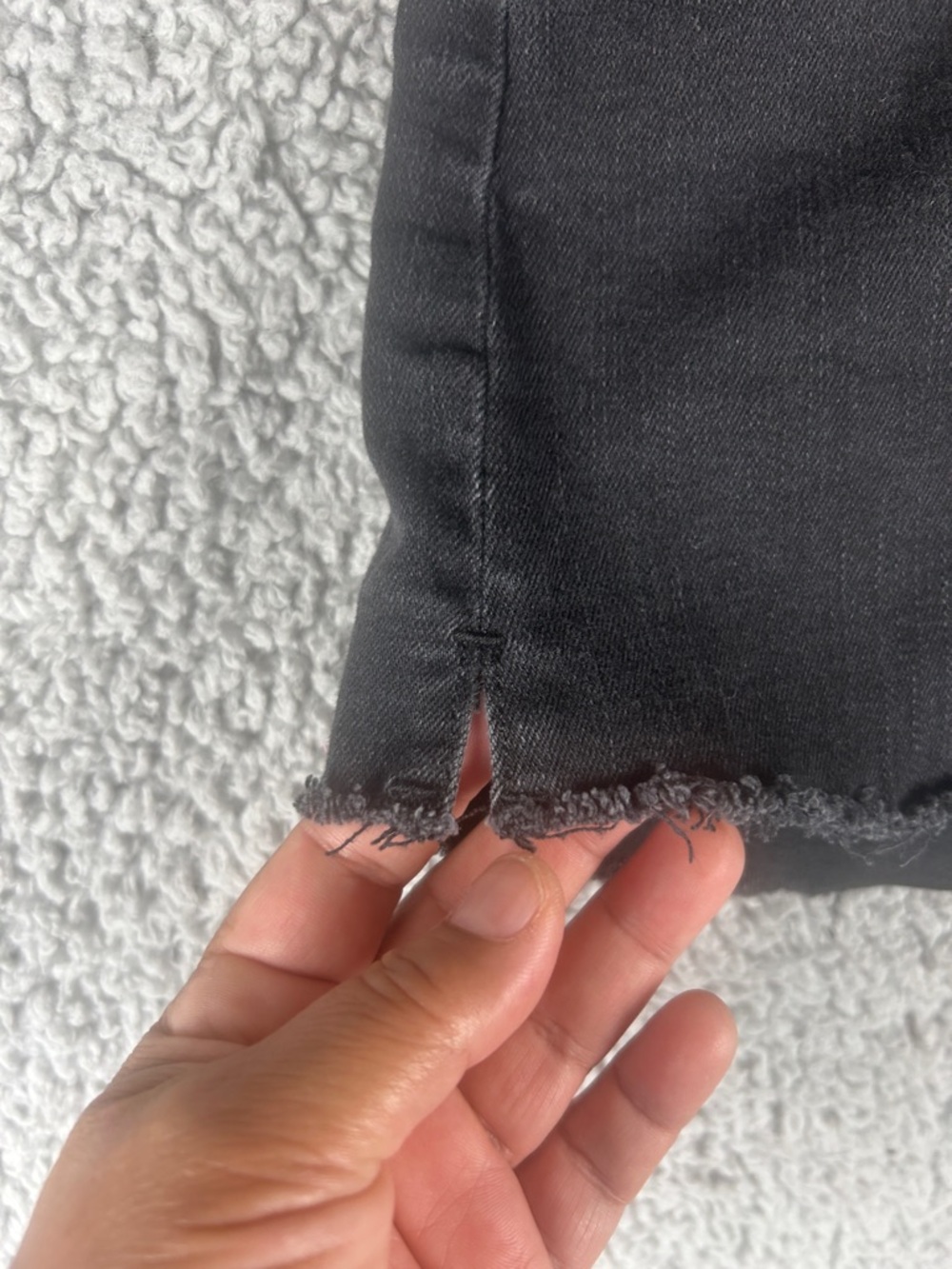 Paige Margot Short Raw Hem Black Denim Short Size 26 - Picture 4 of 15